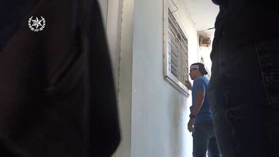 תיעוד הפשיטה על רשת סחר בנשים // צילום מסך